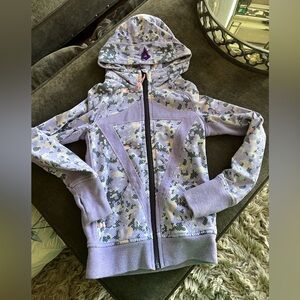 Girls Ivivva zip up hoodie. Size 8